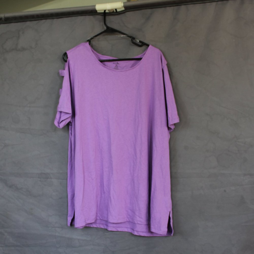 Just Be Size 3XL Three shirt Bundle